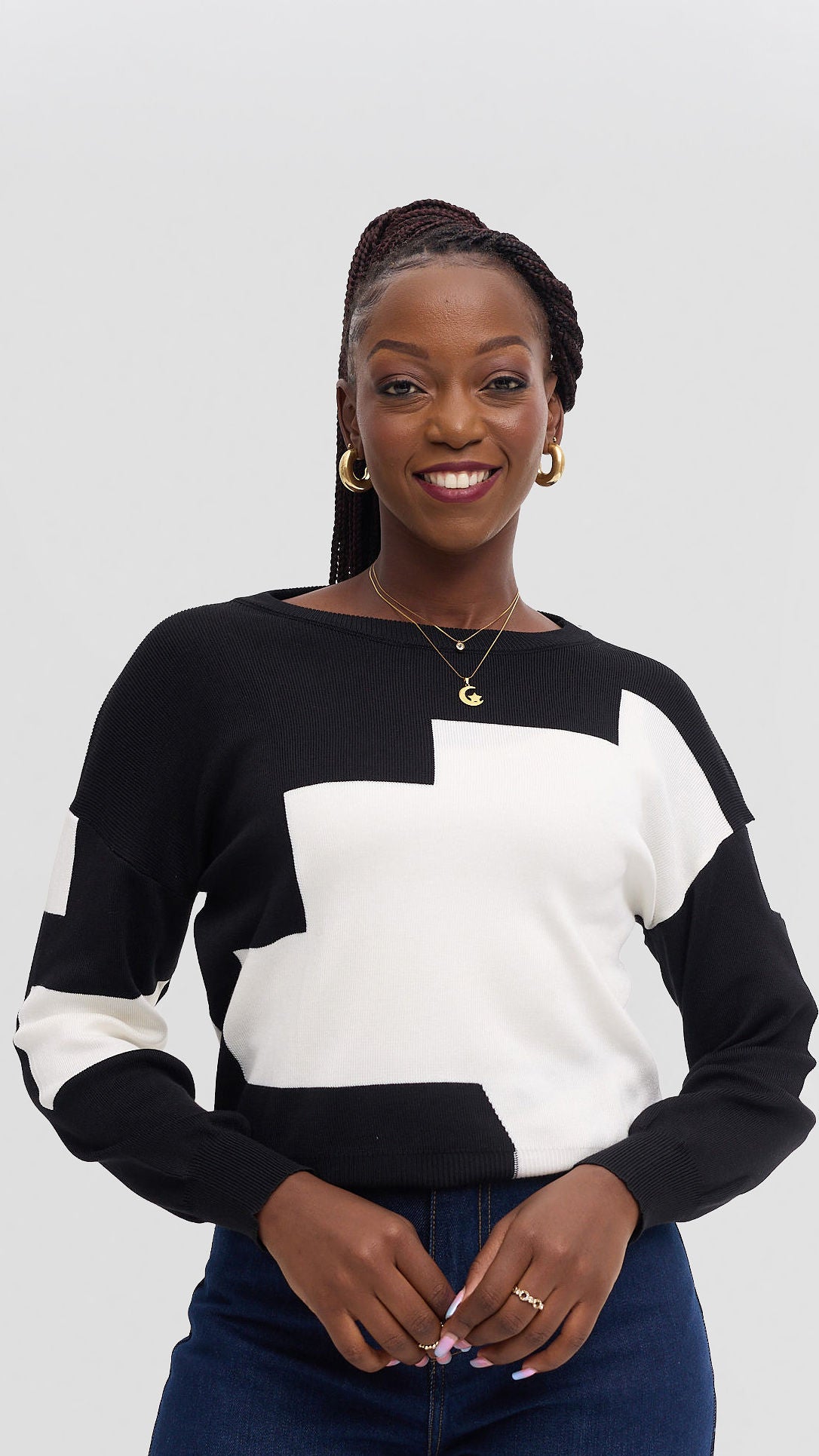 Crewneck sweaters- Black and White